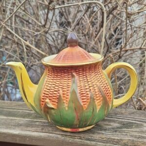 Shawnee Teapot That Looks Like Corn